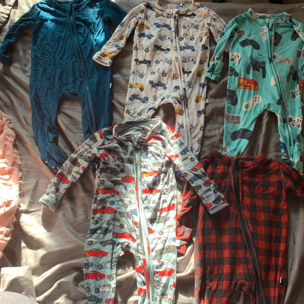 Set of 5 Posh Peanut Footies Newborn Size